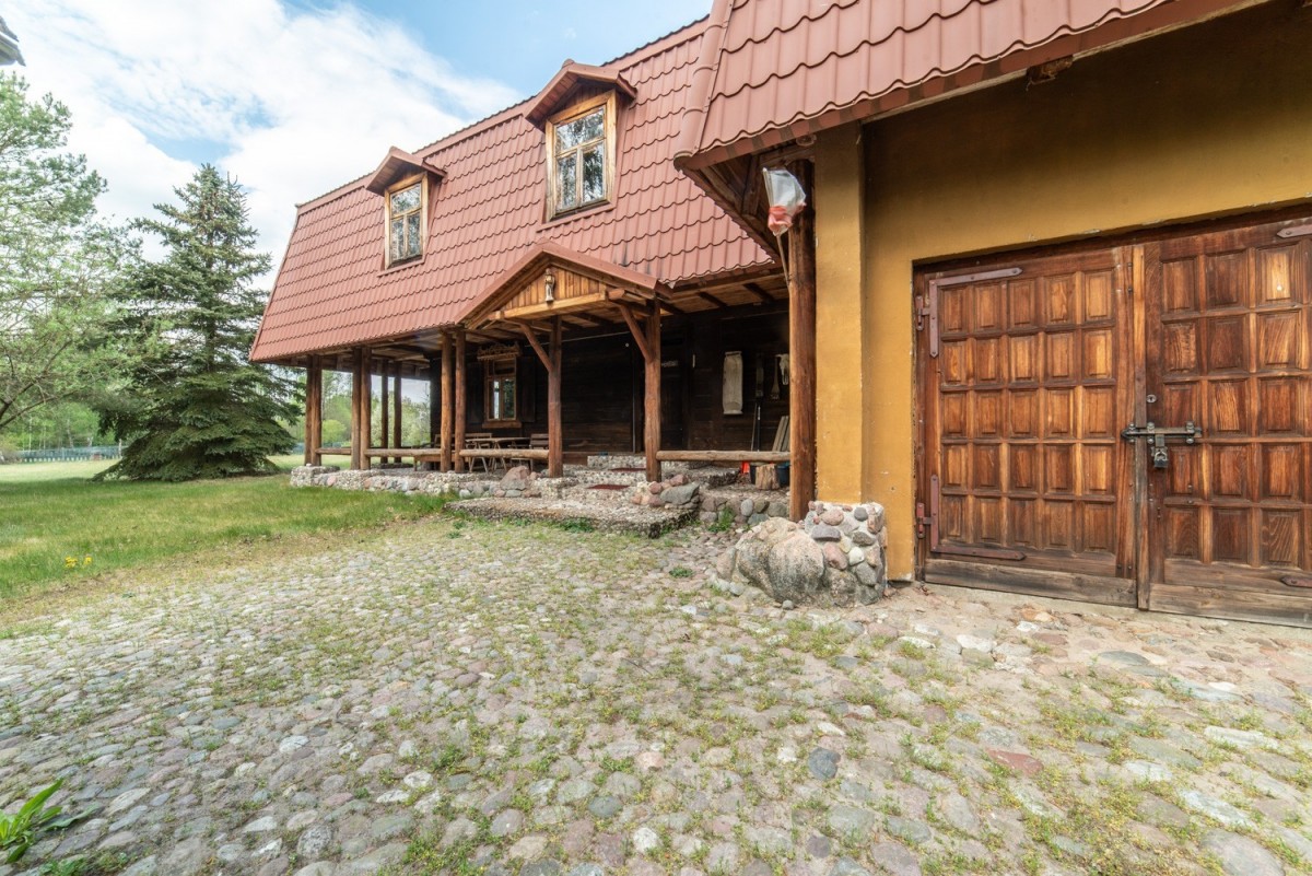 Dom - 5 pokoi - 282 m² - Dębienica