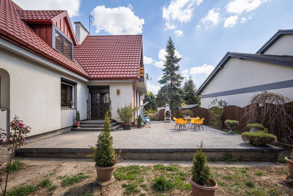 Dom - 9 pokoi - 520 m² - ul. Henryka Niewodniczańskiego Kraków Swoszowice