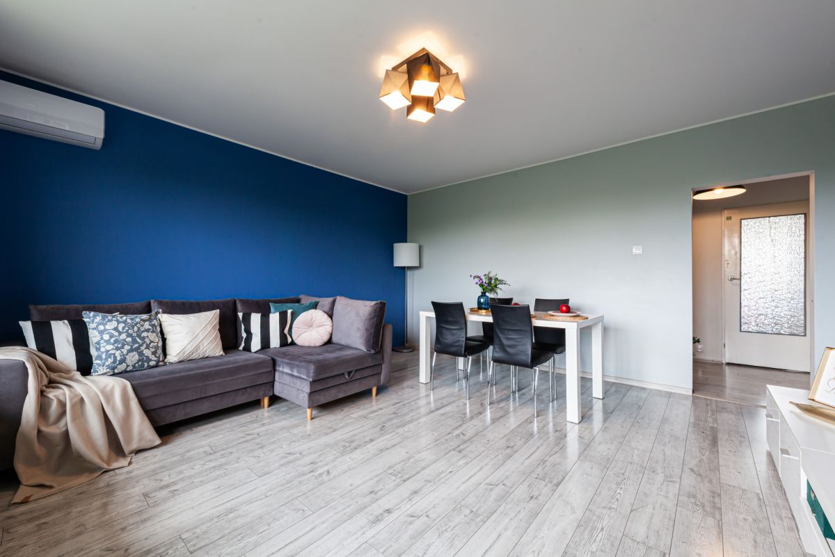 Mieszkanie - 3 pokoje - 58 m² - pl. Krakowski Zduńska Wola