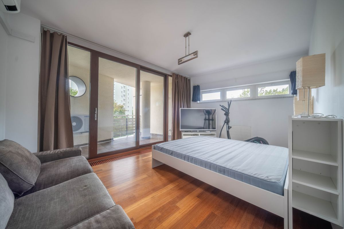 Квартира - 4 кімнати - 147 м² - вул. Чорняківська Варшава Середмістя