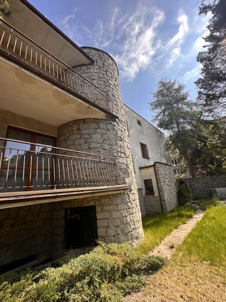 House - 10 rooms - 503 m² - Jesienna St. Poznań Grunwald