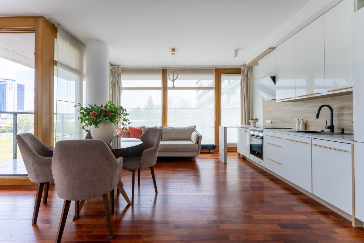 Appartamento - 3 stanze - 64 m² - ascensore - via Kolejowa Varsavia Wola