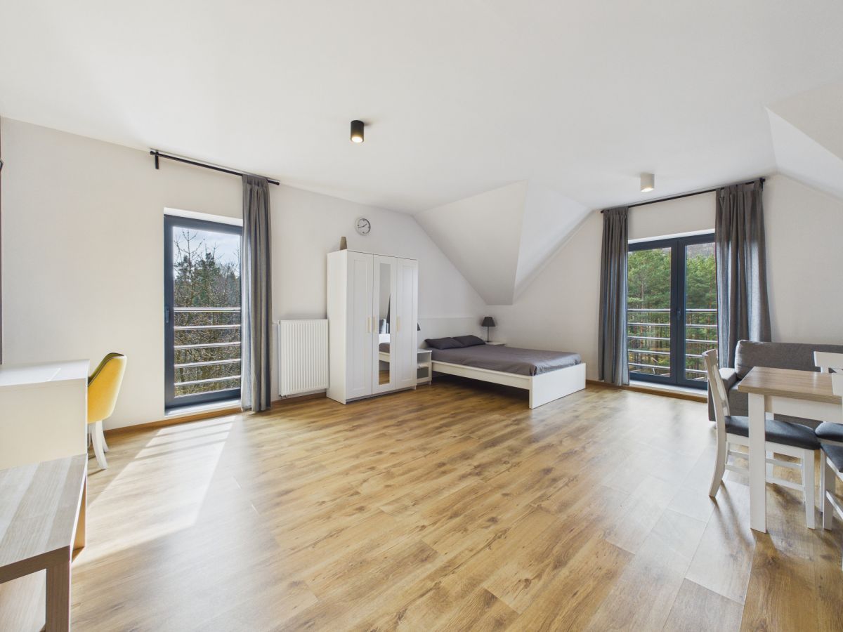 Квартира - 3 комнаты - 41 м² - ул. Острежницка Жарки