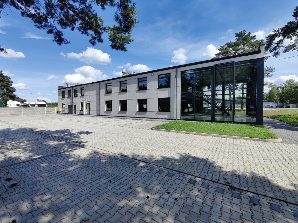 Obiekt - 10 pokoi - 2618 m² - ul. Świętokrzyska Kielce