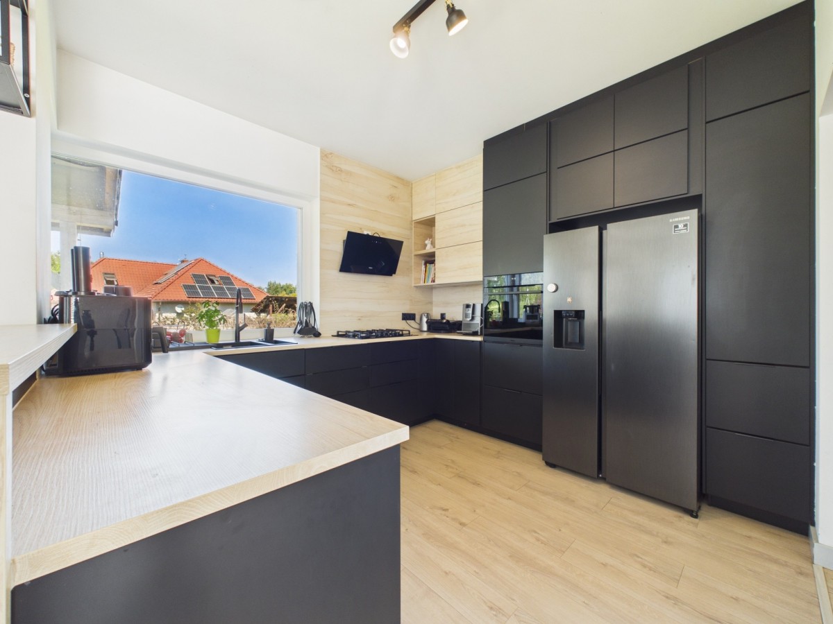 Haus - 6 Zimmer - 238 m² - Perłowa Straße Pisarzowice