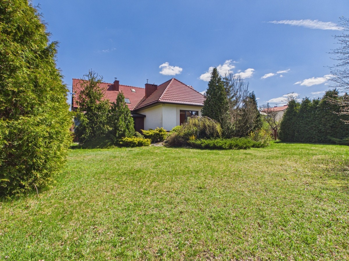 Дом - 7 комнат - 330 м² - ул. Spacerowa Ogrodzieniec