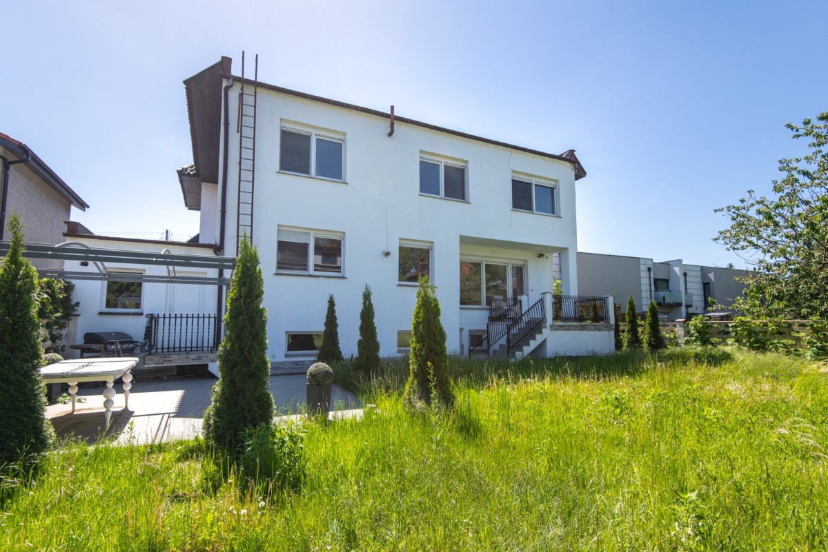 Dom - 5 pokoi - 287 m² - ul. Startowa Poznań Wola