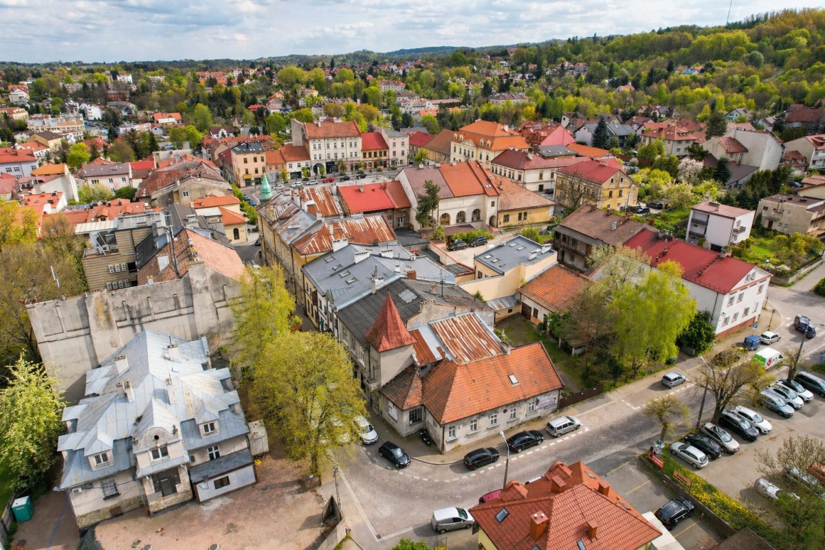 Dom - 13 pokoi - 600 m² - ul. Jana Kilińskiego Wieliczka