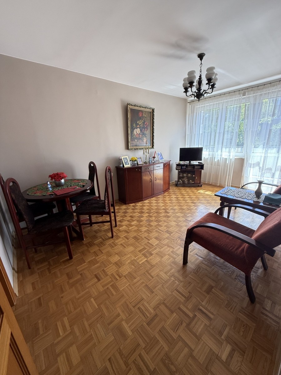 Apartamento - 3 habitaciones - 47 m² - c. Aleja Niepodległości Pruszków