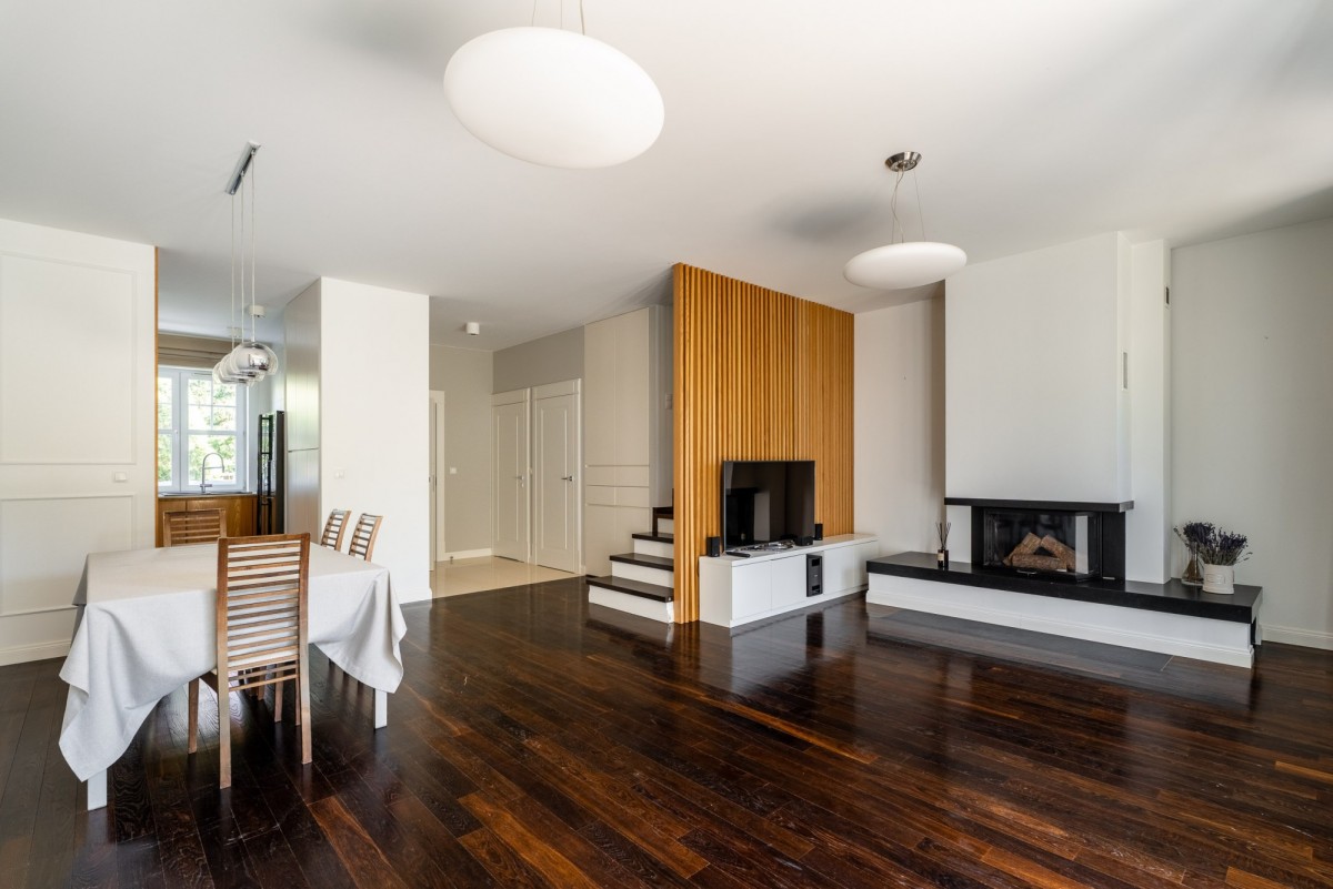 Haus - 6 Zimmer - 193 m² - Normandii Straße Józefosław