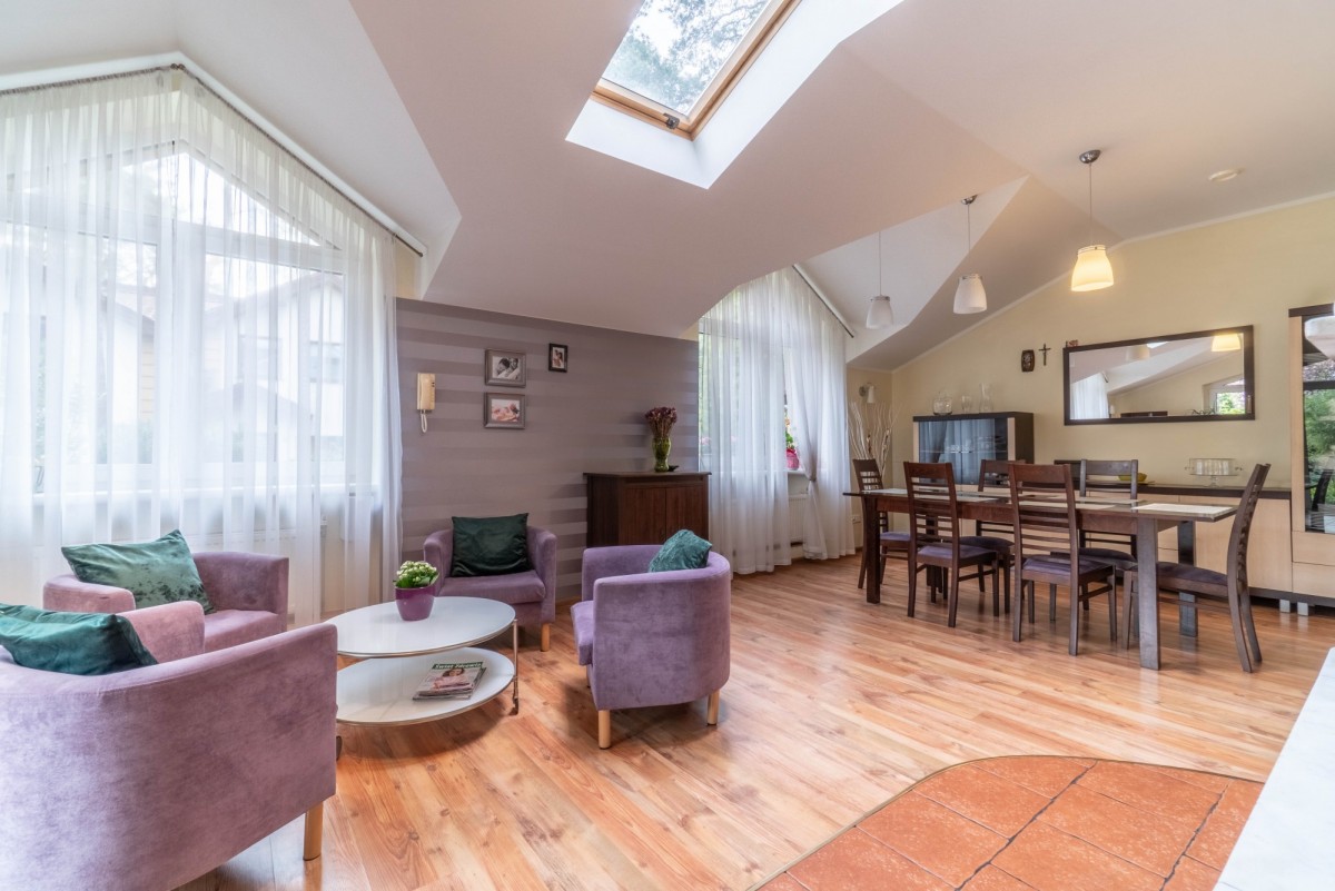 Casa - 6 habitaciones - 181 m² - calle Ignacego Daszyńskiego Justynów