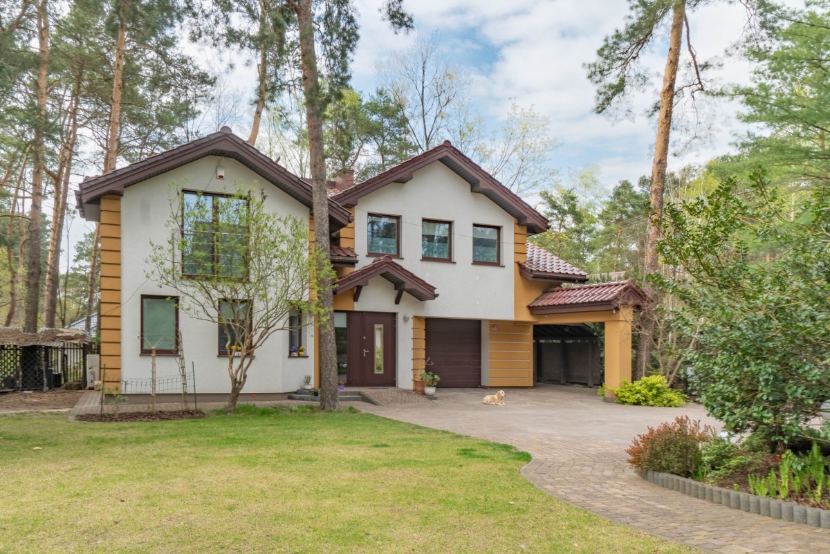 Casa - 6 habitaciones - 181 m² - calle Ignacego Daszyńskiego Justynów