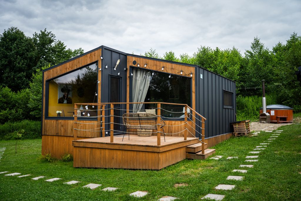 Local - 123 m² - Pequeño