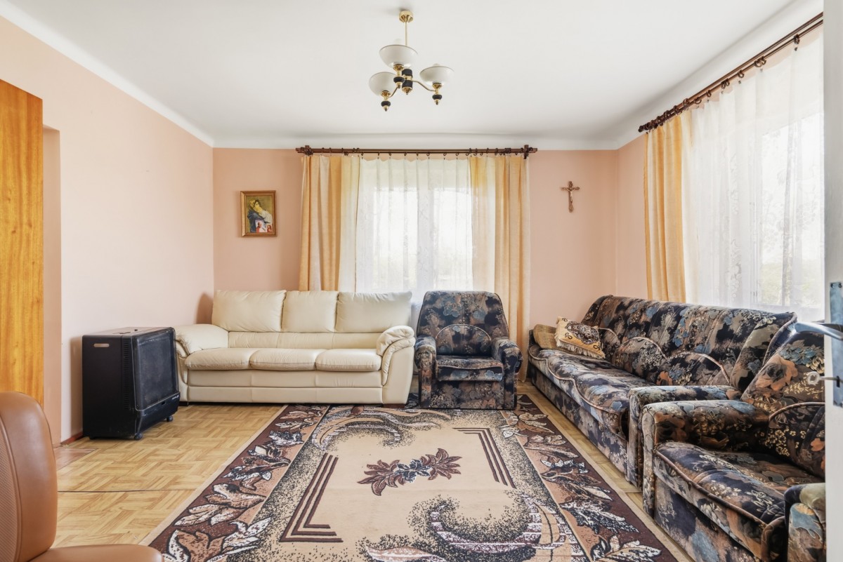 House - 4 rooms - 297 m² - Milew