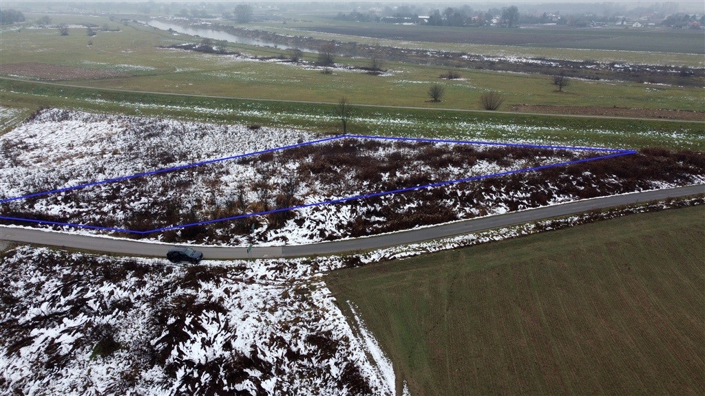 Działka - 4250 m² - Wola Batorska