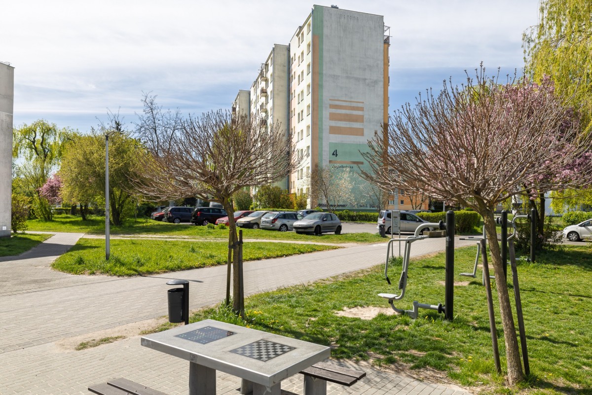 Квартира - 3 комнаты - 69 м² - лифт - ул. Ягеллонская Серадз