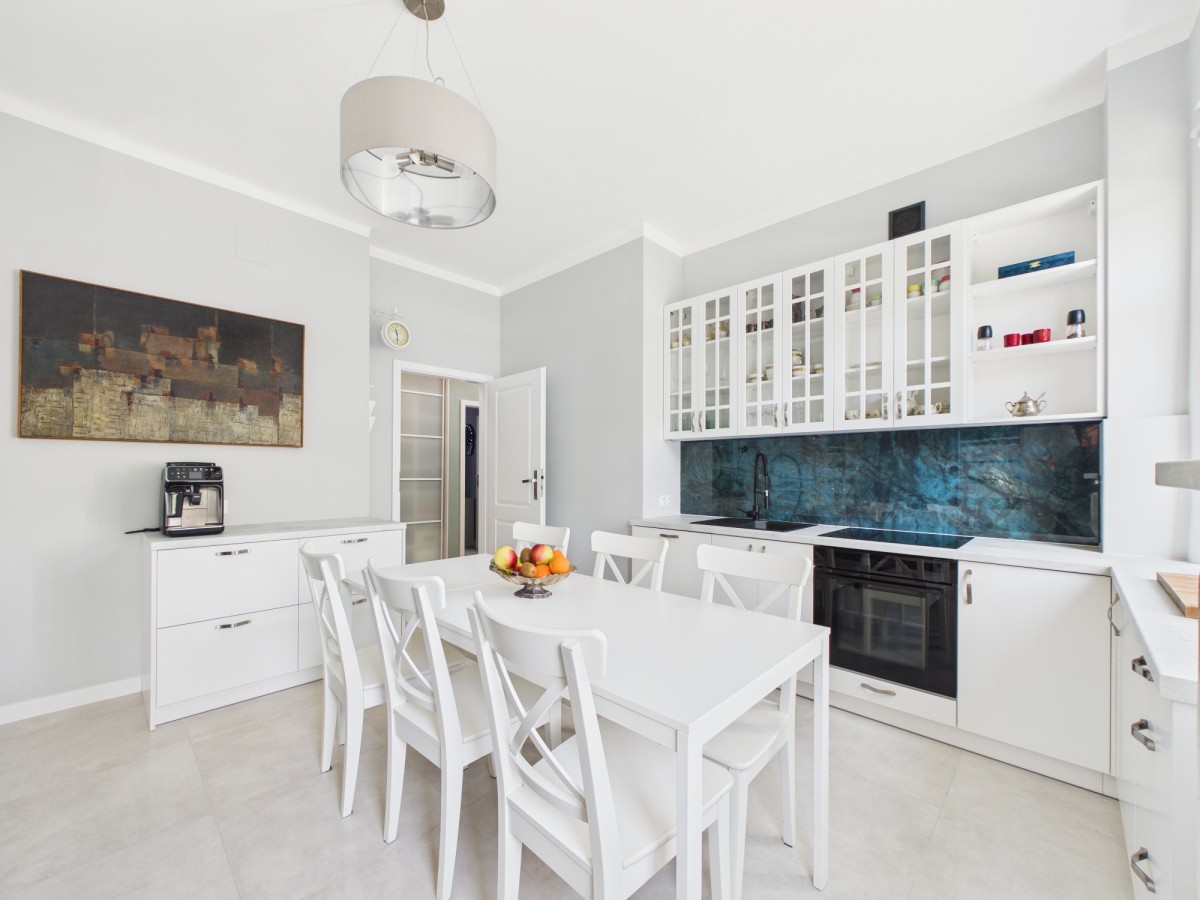 Apartment - 3 rooms - 99 m² - Parkowa St. Warsaw Śródmieście