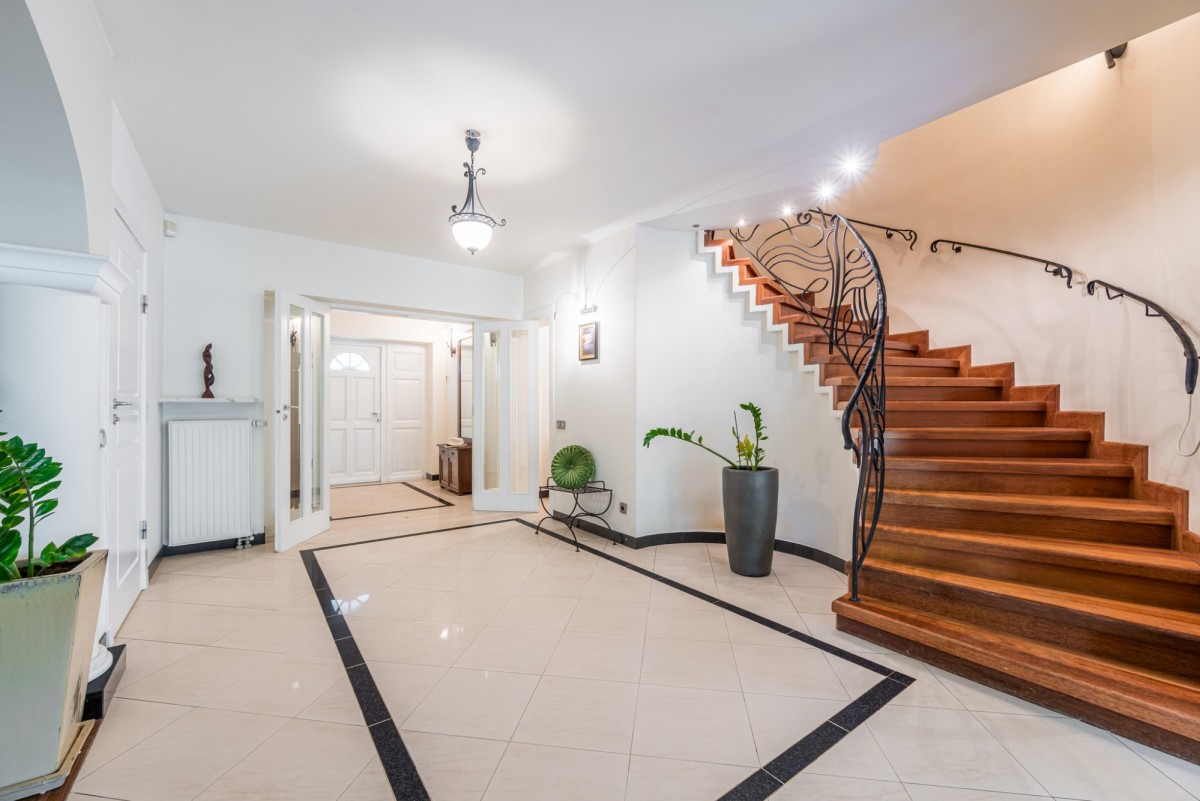 Haus - 8 Zimmer - 497 m² - ul. Migdałowa Józefosław