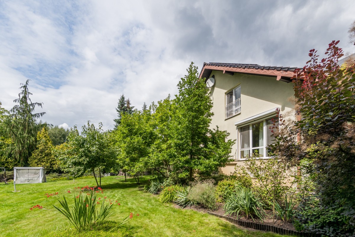 Haus - 8 Zimmer - 497 m² - ul. Migdałowa Józefosław