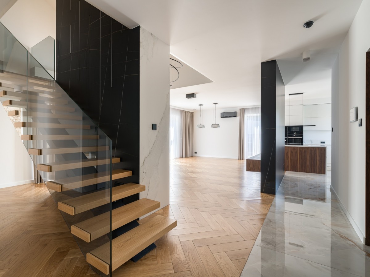Casa - 6 habitaciones - 217 m² - c. Narcyzowa Kanie Helenówek