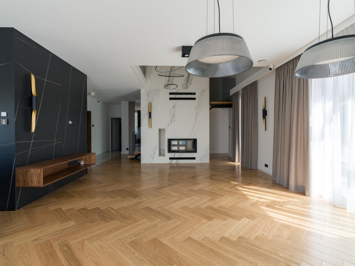 Casa - 6 habitaciones - 217 m² - c. Narcyzowa Kanie Helenówek