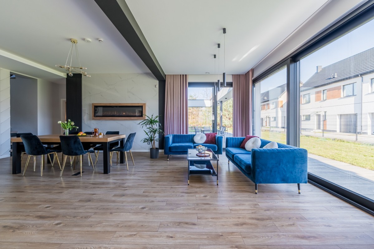 Будинок - 8 кімнат - 337 м² - вул. Кришталева Лази