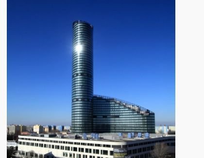 Appartamento 3 locali in vendita a Powstańców Śląskich, 61.5 m²