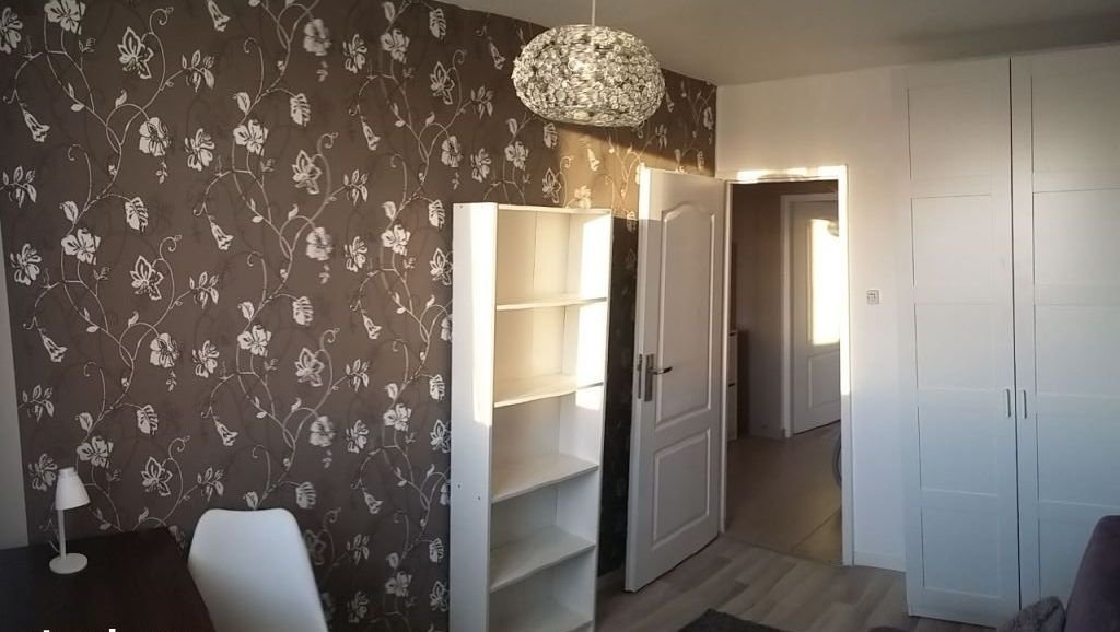 Appartamento 3 locali in vendita a Powstańców Śląskich, 61.5 m²