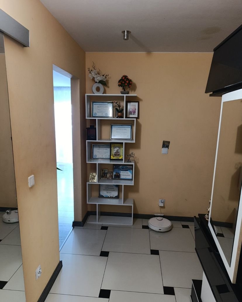 Spacious 3-Room Apartment with Large Terrace in Lipa Piotrowska