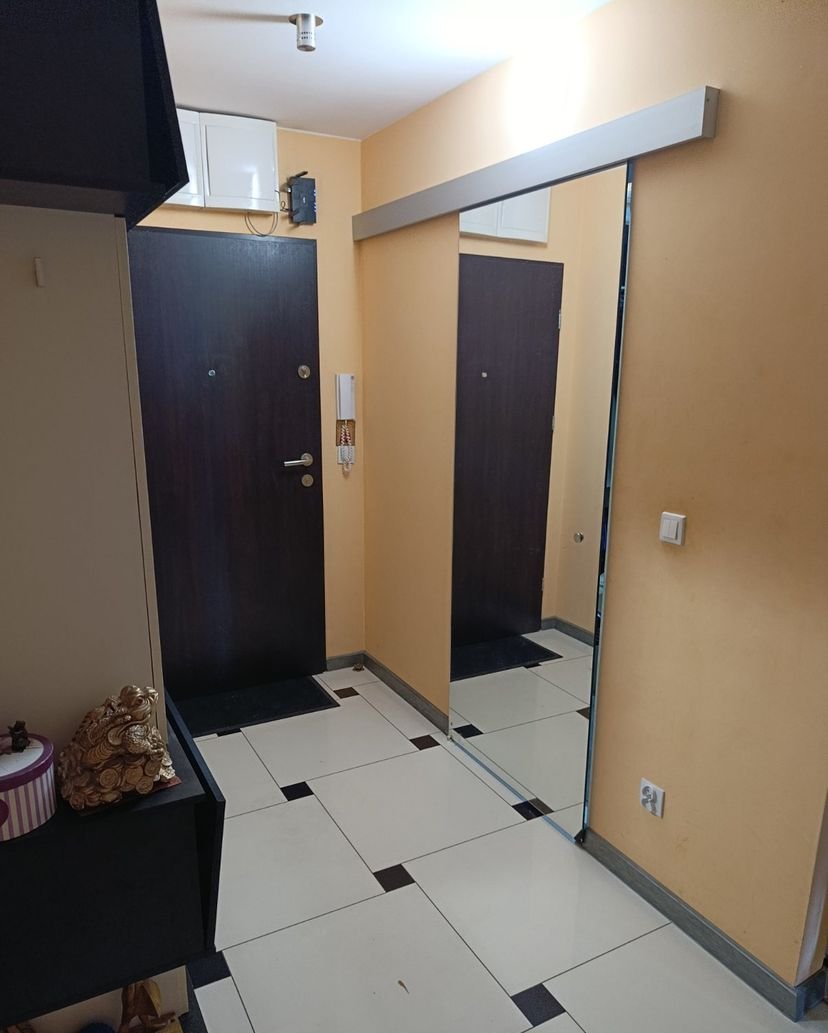 Spacious 3-Room Apartment with Large Terrace in Lipa Piotrowska