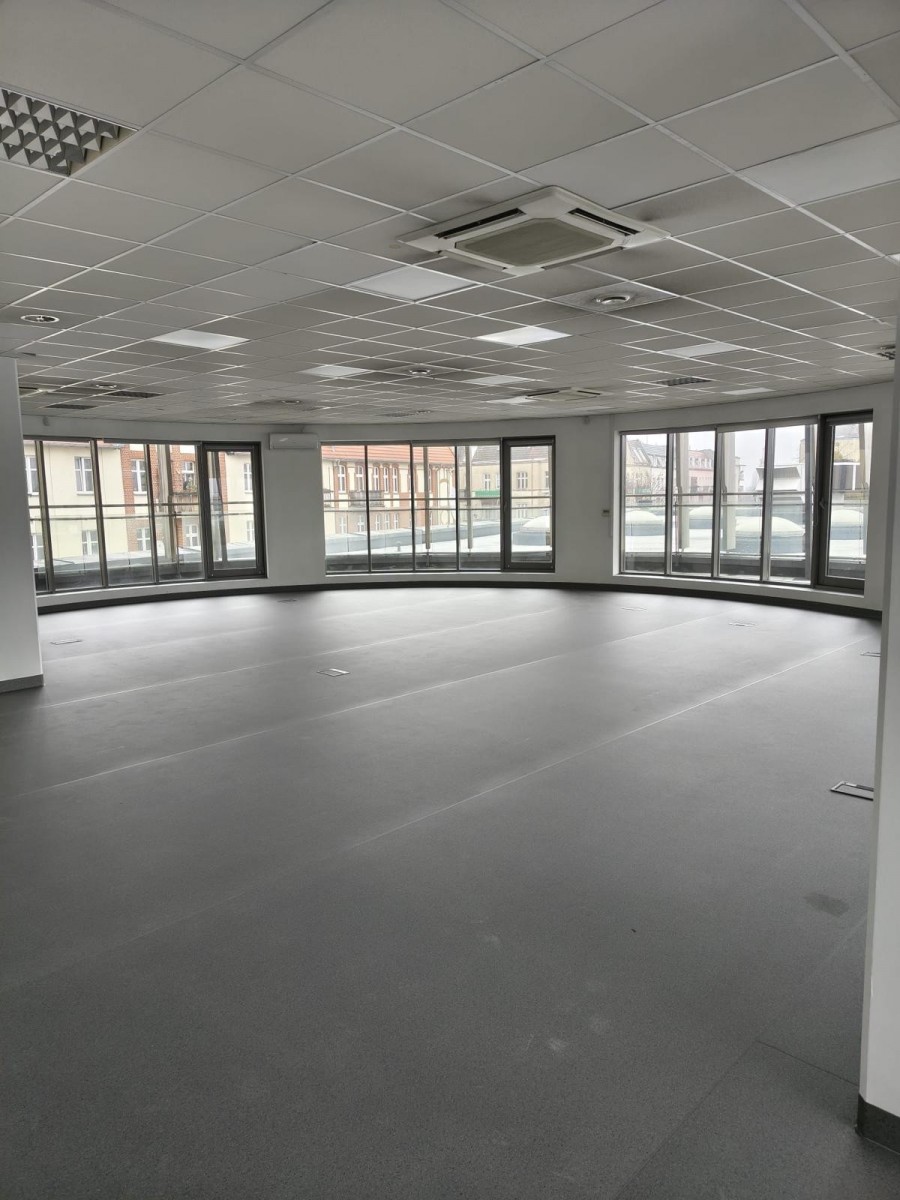 Locale - 1 stanza - 168 m² - via Hetmańska Poznań Wilda