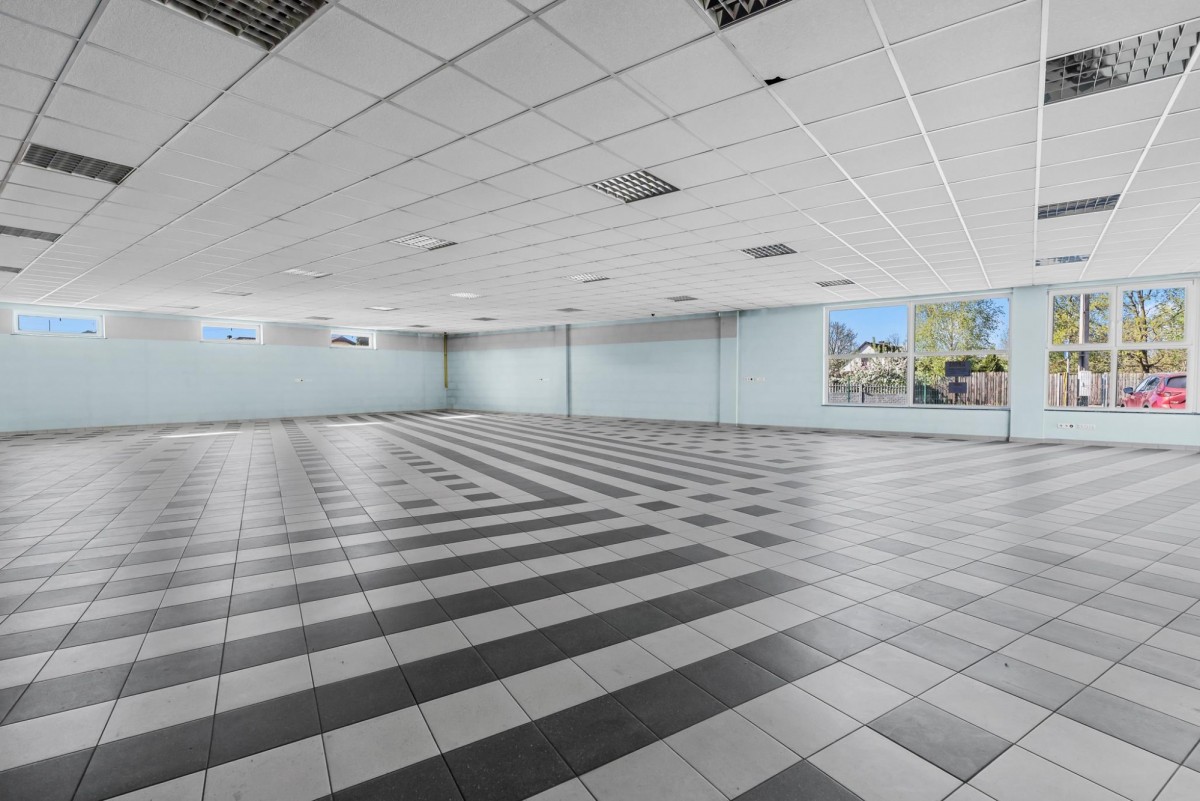 Obiekt - 9 pokoi - 744 m² - ul. Snopowa Gliwice