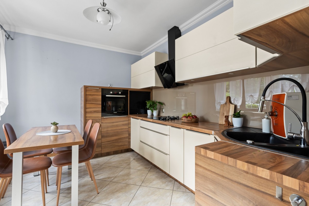 Casa - 3 habitaciones - 220 m² - Calle Hetmańska Jaworzno