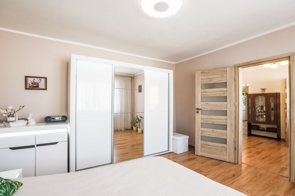 Apartamento - 4 habitaciones - 93 m² - Troszyn