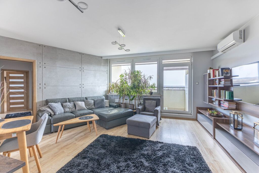 Appartamento - 4 stanze - 92 m² - ascensore - via Młynarska Piaseczno