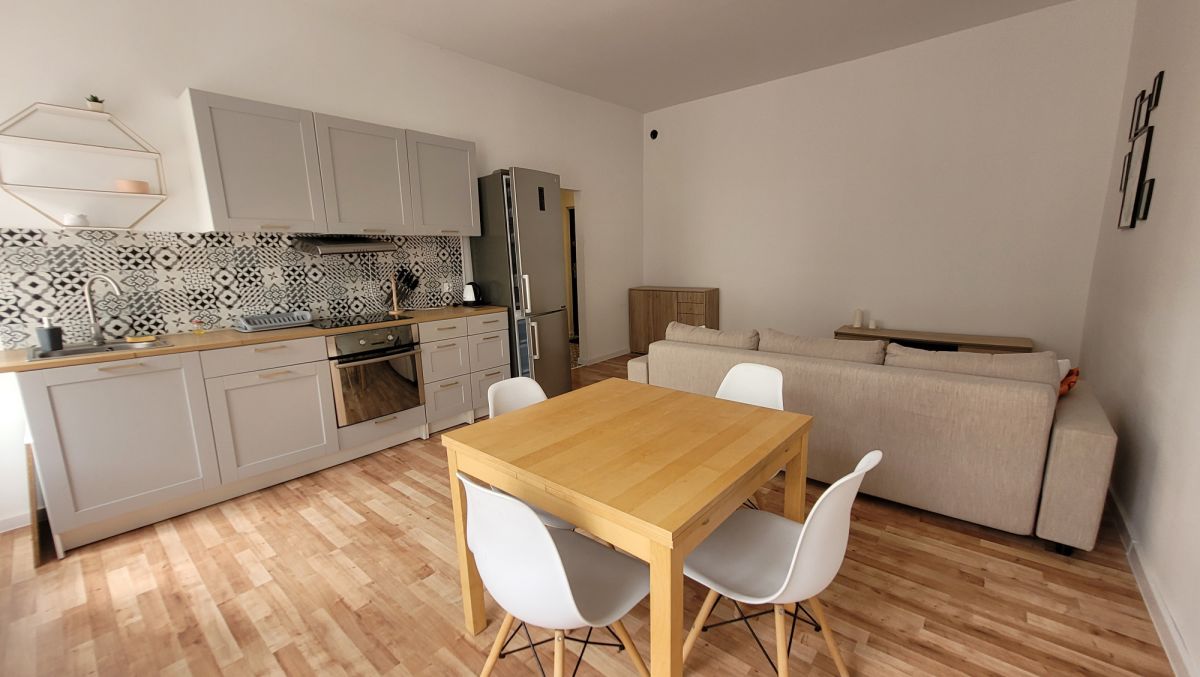 Apartment - 2 rooms - 43 m² - Wólczańska St. Łódź City Center