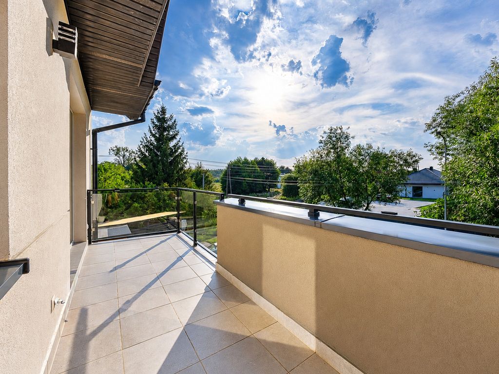 Mieszkanie - 6 pokoi - 113 m² - ul. Wymarzona Legionowo