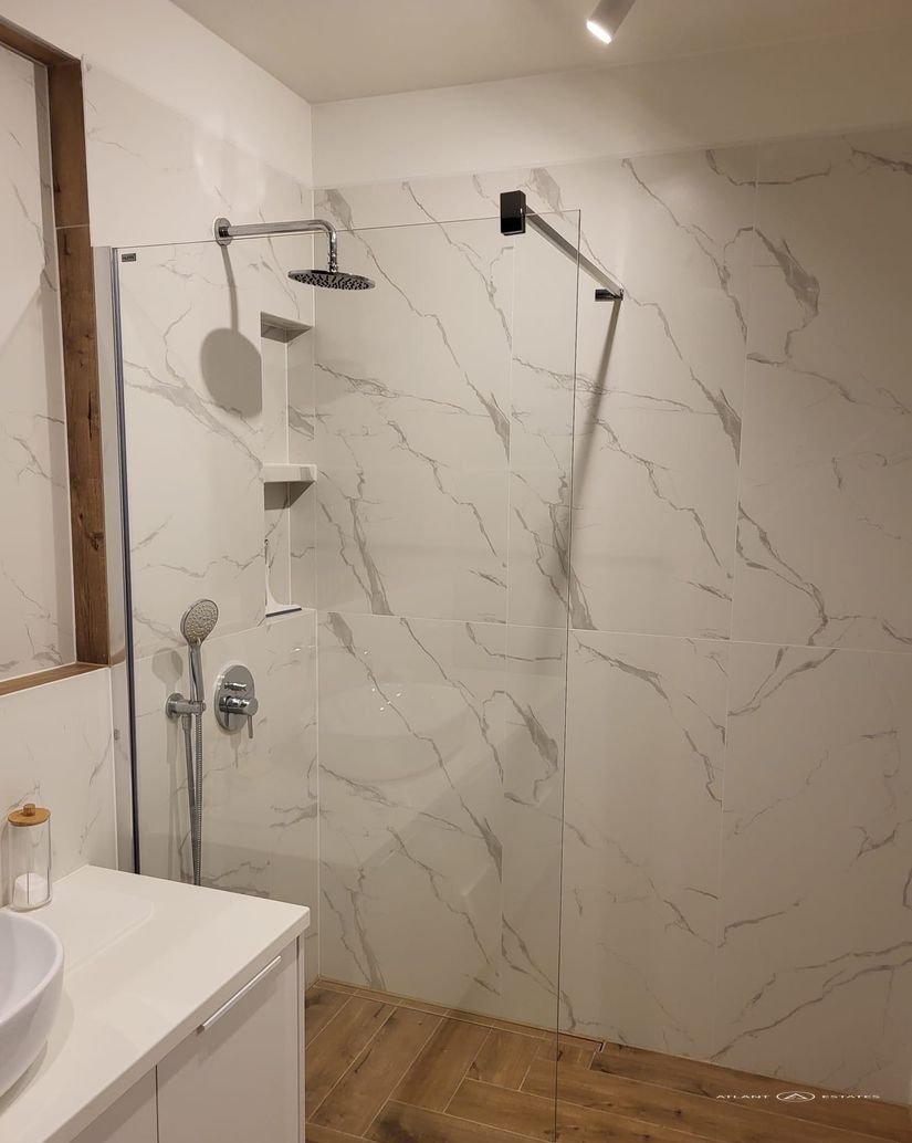 Bilocale in affitto a Krzyki, 50 m² con balcone
