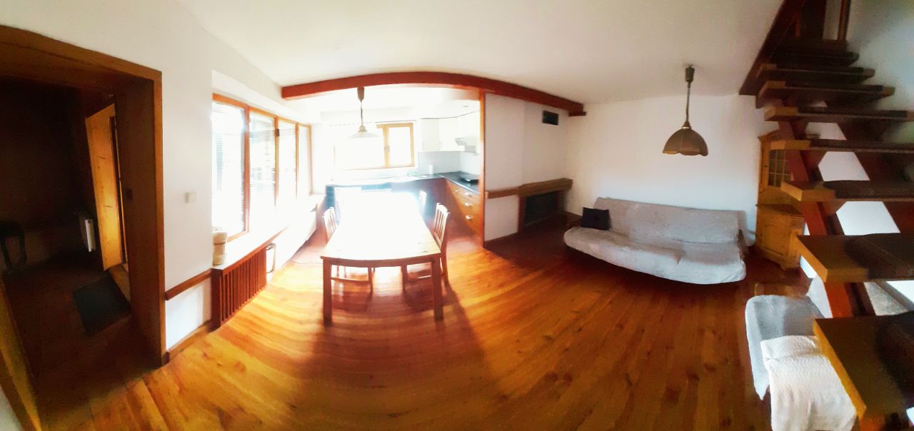 Casa in affitto Wrocław Krzyki | 188m² | 5 stanze | camino