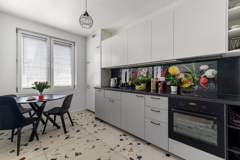 아파트 - 1룸 - 37 m² - ul. Emilii Plater Warszawa Śródmieście Północne