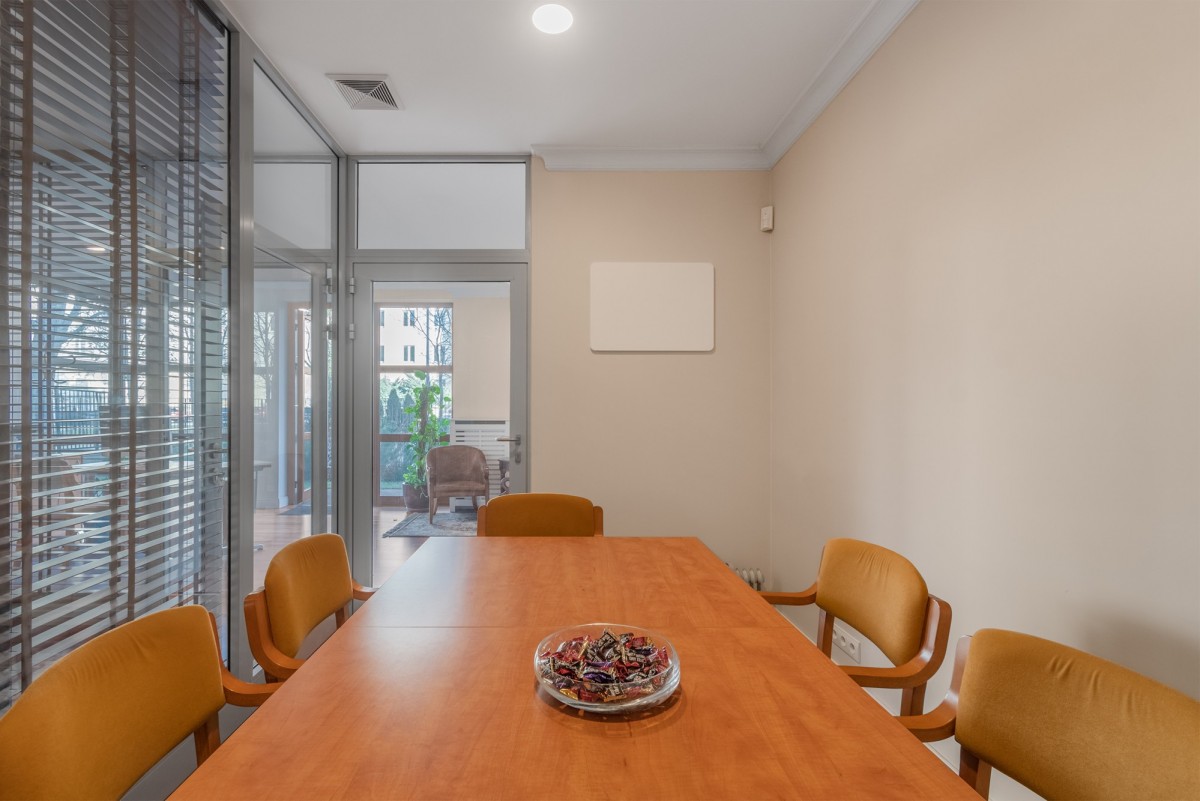 Obiekt na wynajem, 4 pokoje, 60 m² — Wielicka, Warszawa