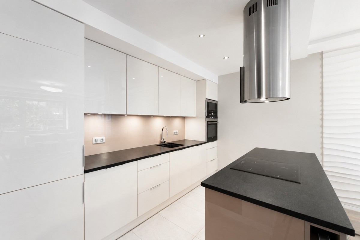 Appartamento in affitto, 3 stanze — Książęca, Warszawa