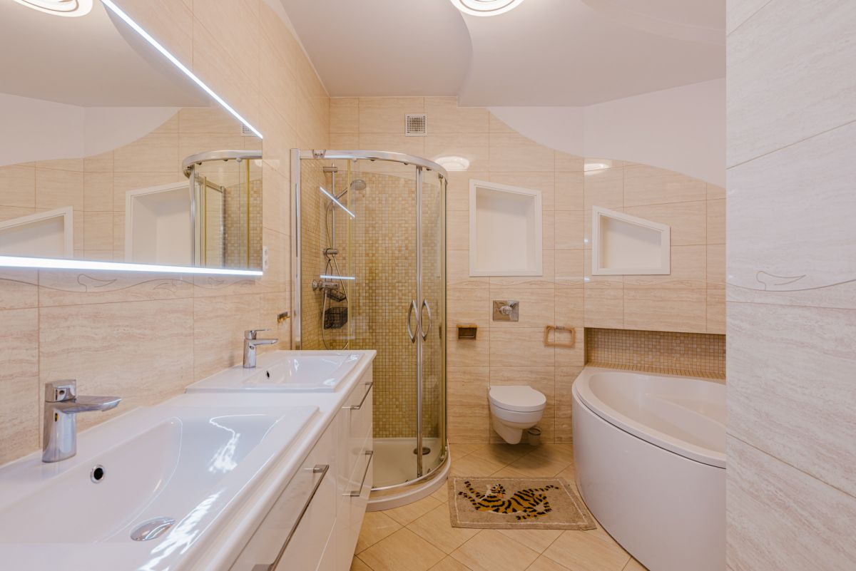Wohnung zu verkaufen, 4 Zimmer, 113 m² — Wola, Warszawa